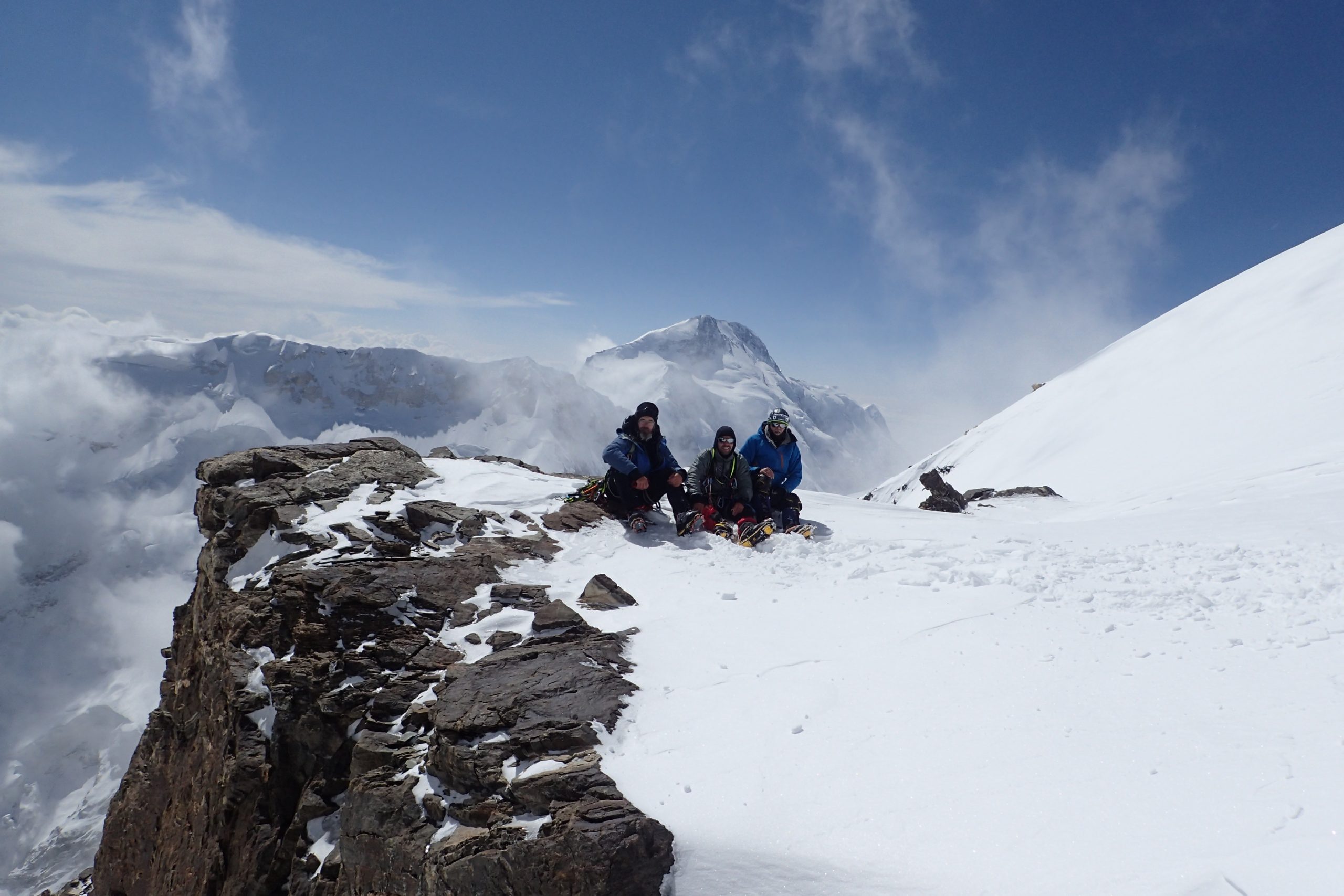 [:it]Alpinismo russo al suo meglio : una nuova via nel remoto Tian-Shan[:]